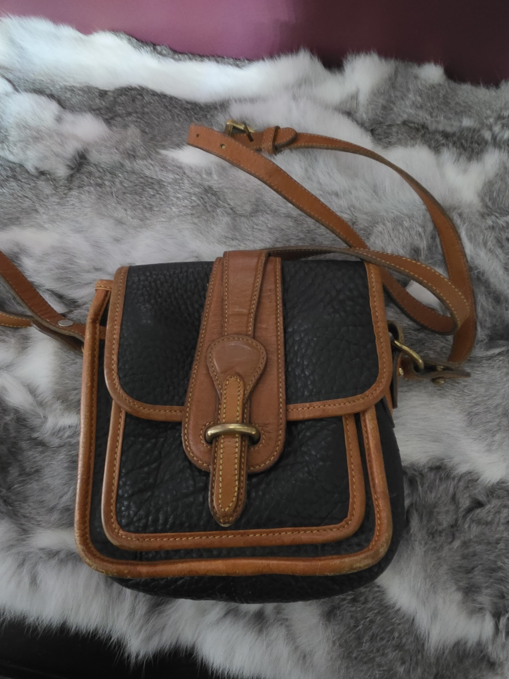 Vintage Dooney & Bourke Blue Pebbled Leather Crossbody with Tan Trim